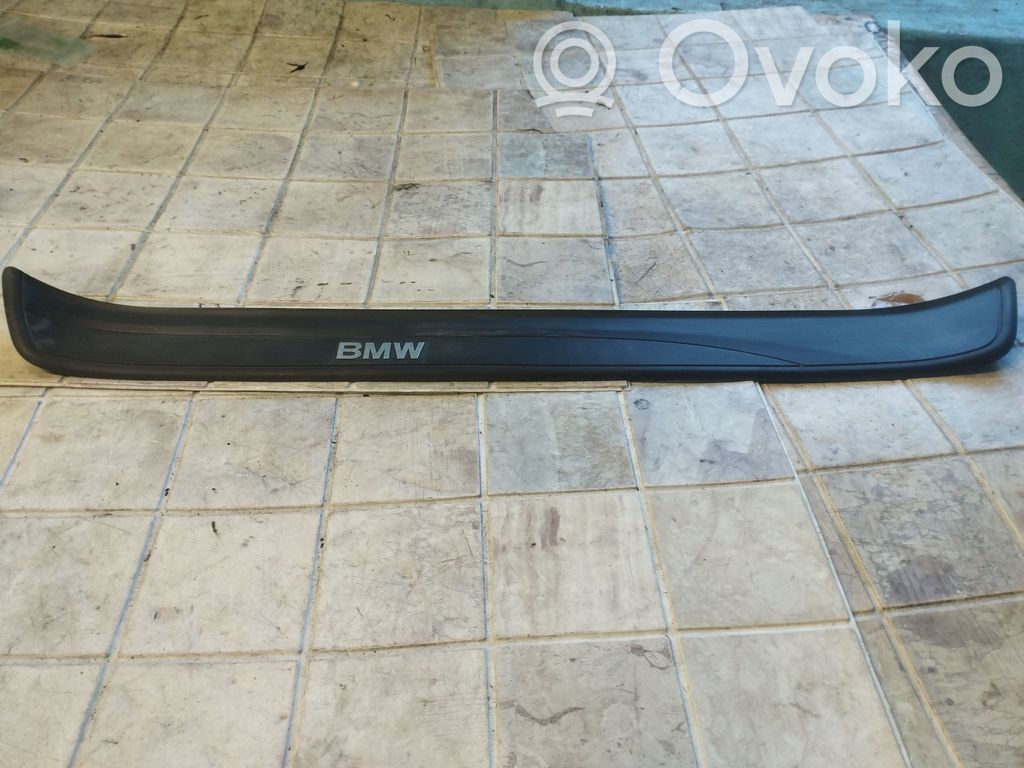 BMW 3 E90 E91 Garniture marche-pieds avant 