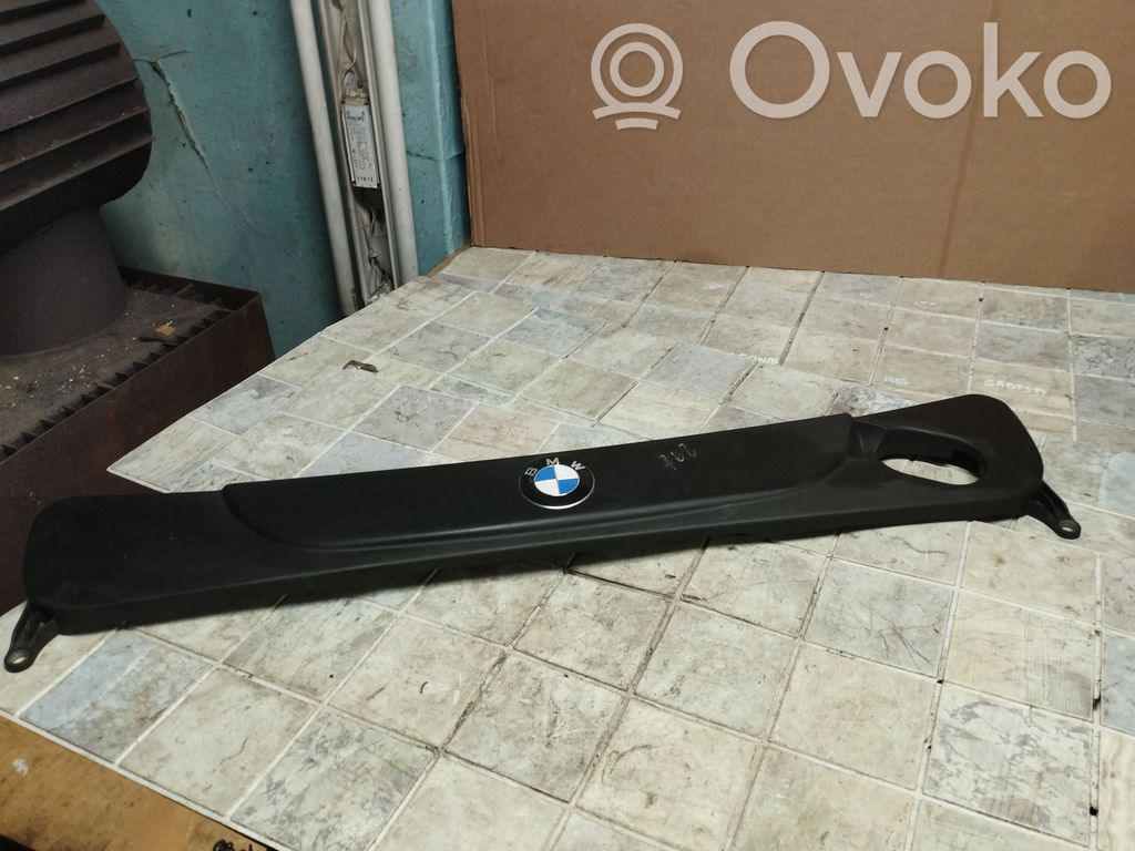 BMW 5 E60 E61 Dzinēja pārsegs (dekoratīva apdare) 