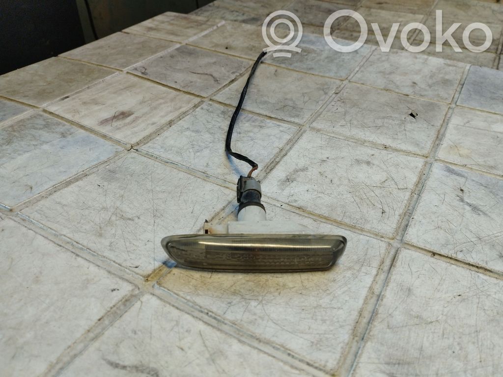 BMW 3 E46 Front fender indicator light 