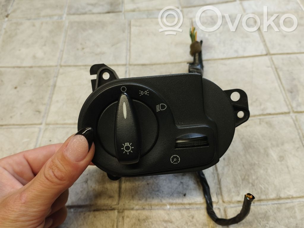 Light switch   4S4T13A024BB