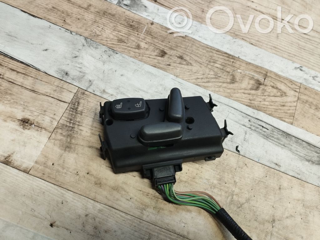 Chrysler Pacifica Seat control switch 