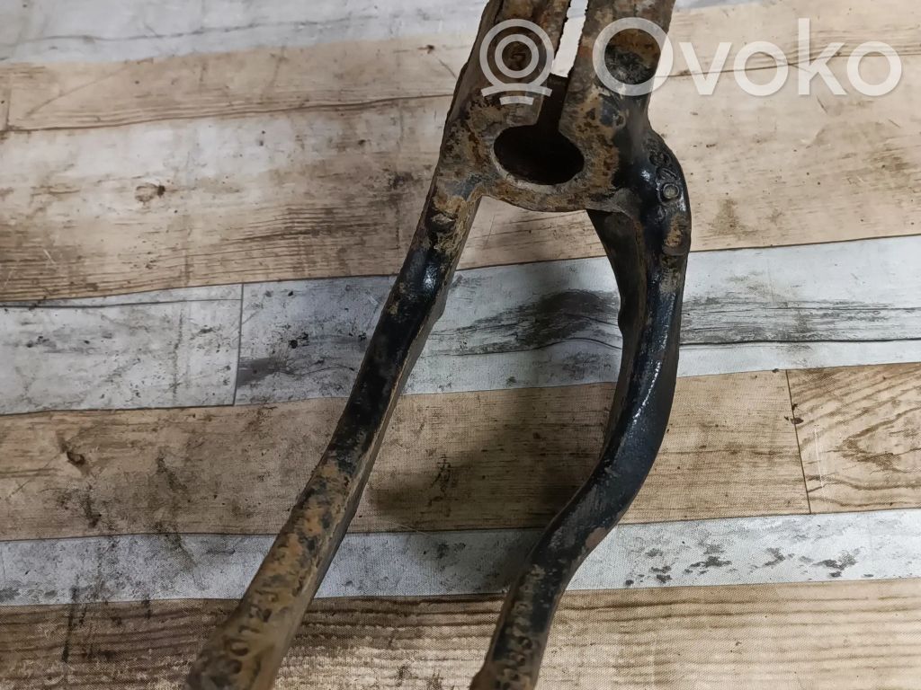 BMW X6 E71 Lower shock absorber bracket 