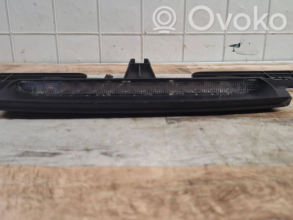 Volvo S80 Third/center stoplight 