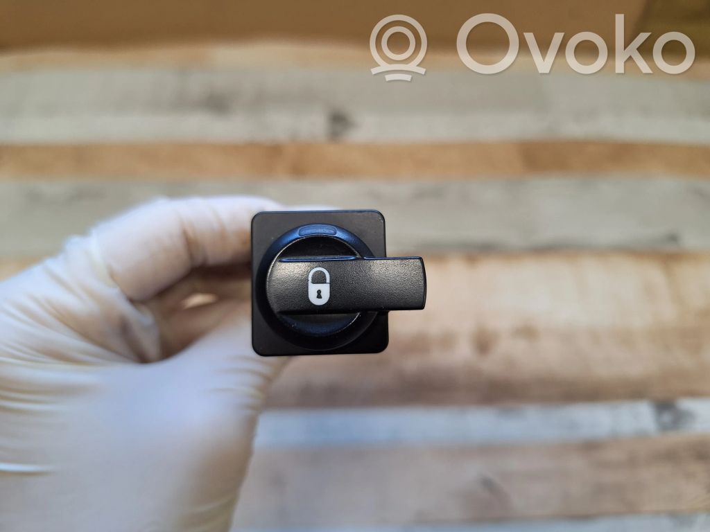 Citroen C4 I Central locking switch button 