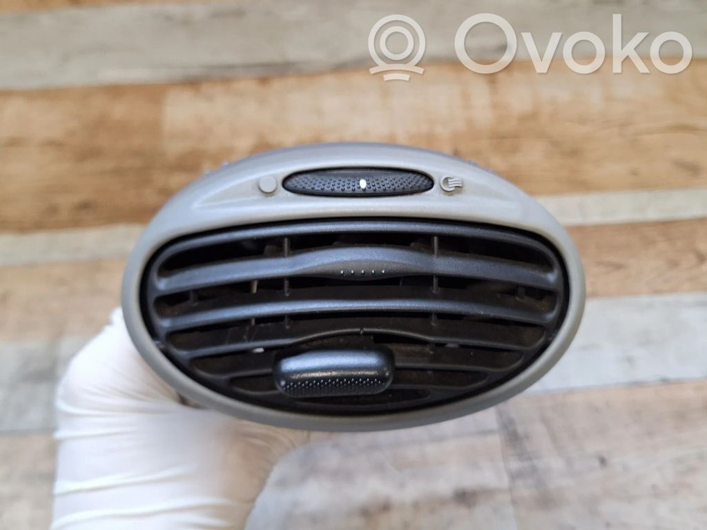 Ford Focus Šoninės oro grotelės 