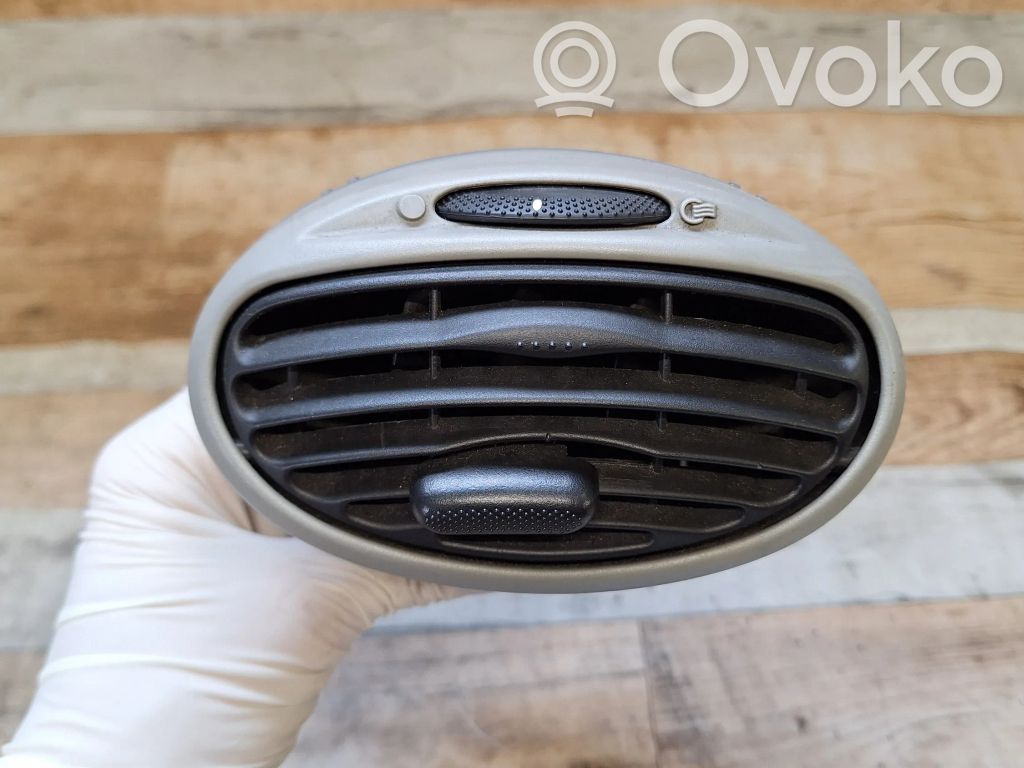 Ford Focus Šoninės oro grotelės 