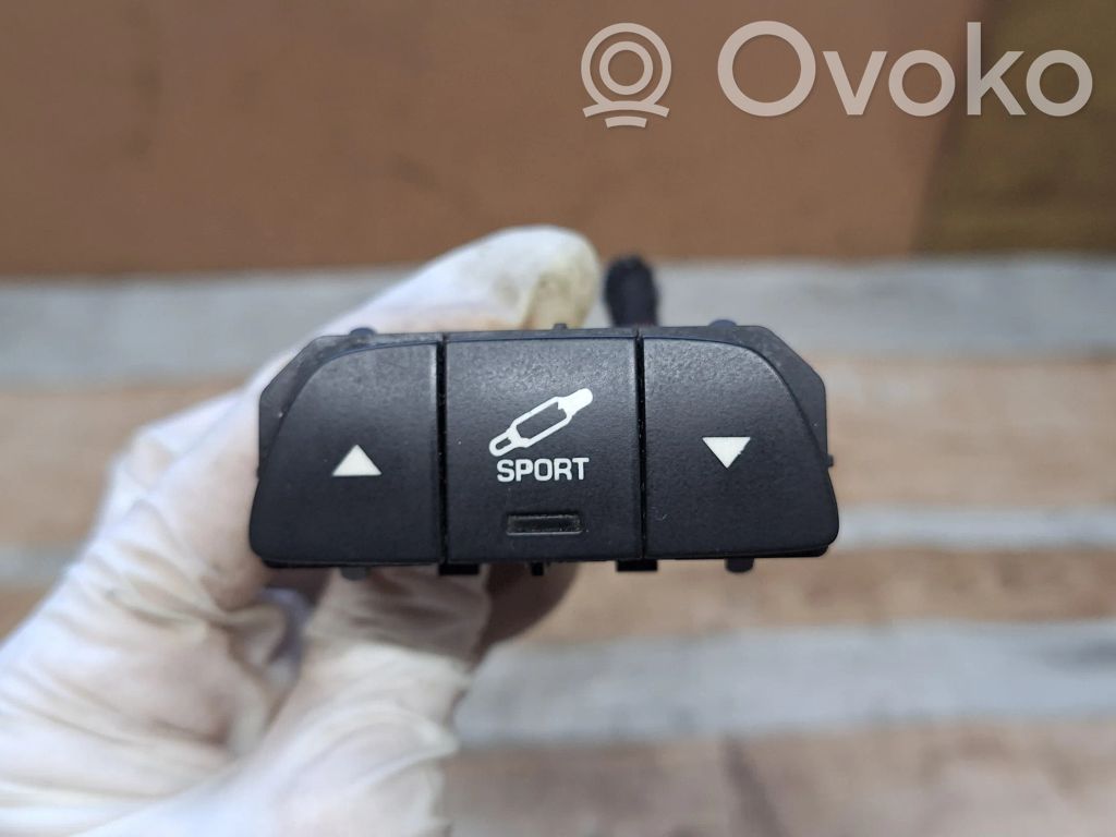 Citroen C5 Suspension ride height/mode switch 