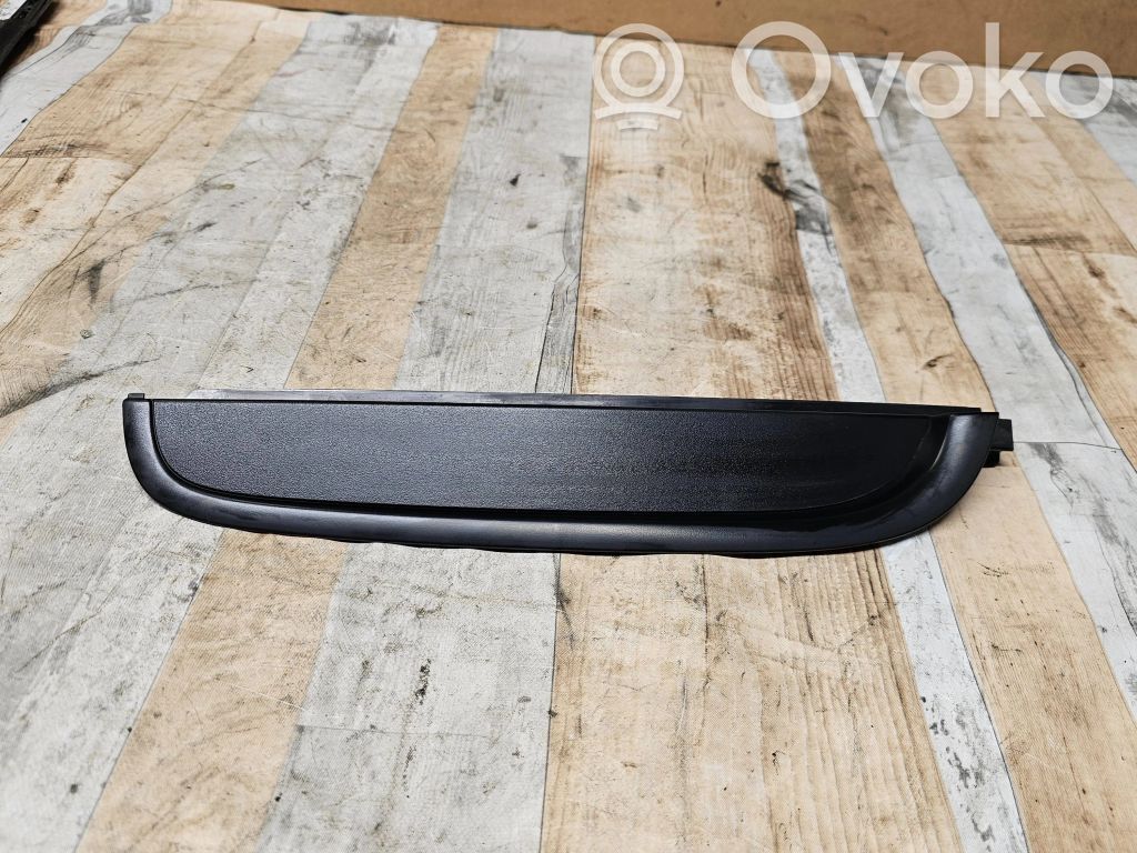 Ford Ranger Listwa / Uszczelka szyby drzwi tylnych 