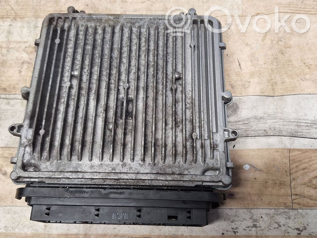 BMW 5 F10 F11 Engine control unit/module 
