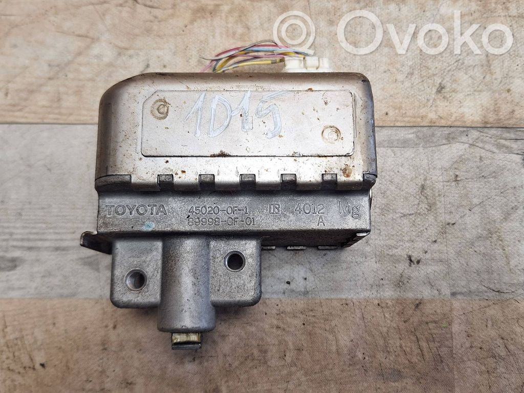 Toyota Corolla Verso AR10 Vairo užraktas 