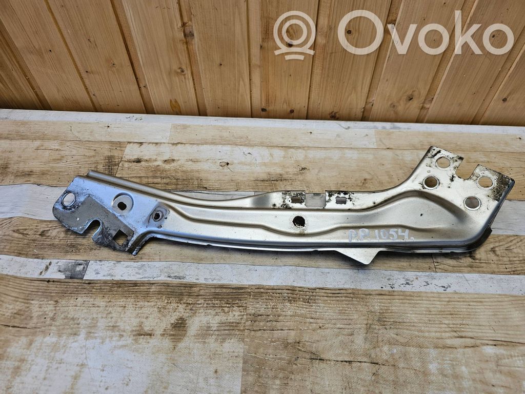 Headlight/headlamp mounting bracket   993410,E1017A01