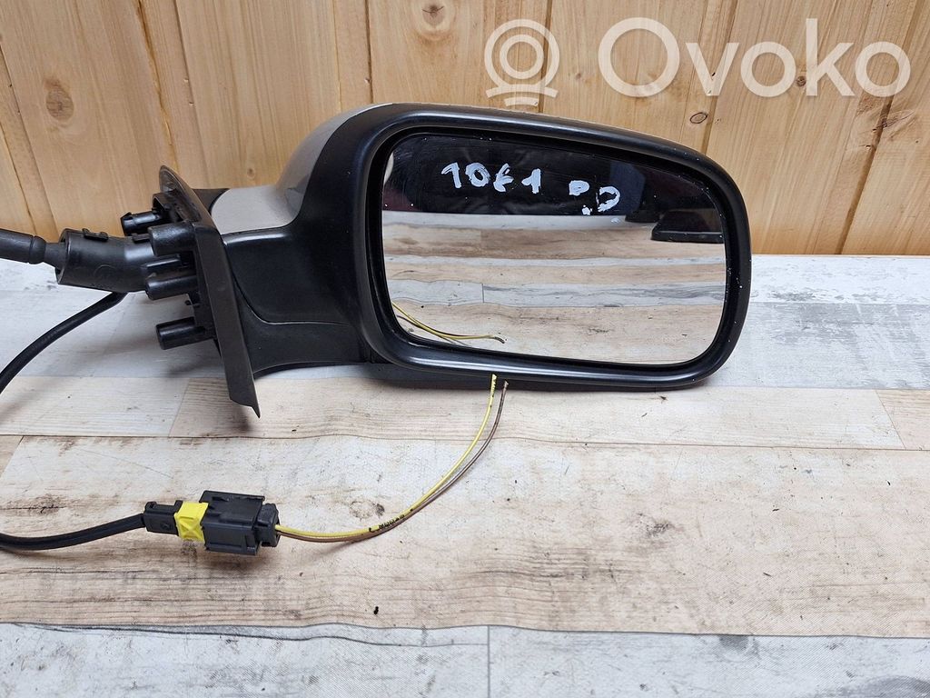 Peugeot 307 Front door electric wing mirror 