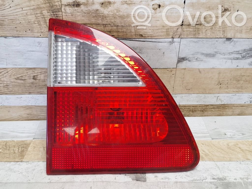 Ford Galaxy Lampy tylnej klapy bagażnika 
