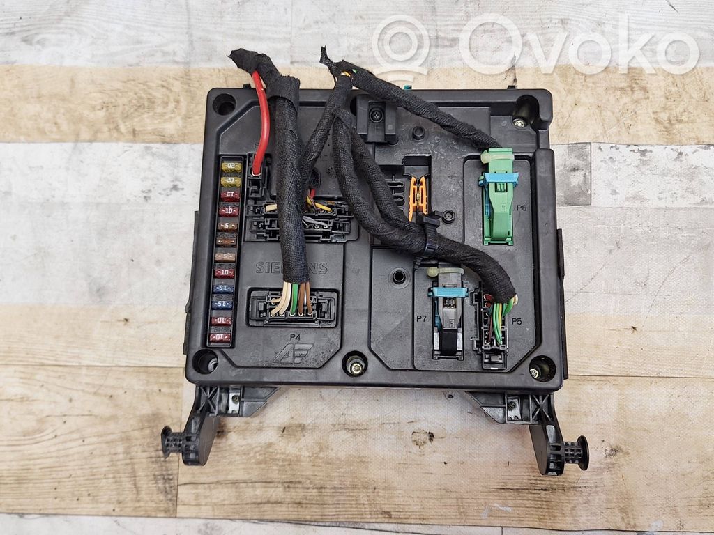 Ford Galaxy Fuse module 