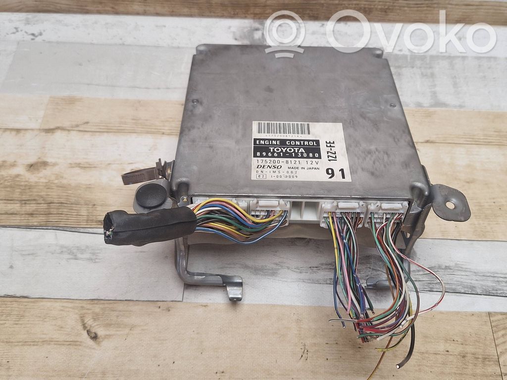 Toyota Corolla Verso E121 Engine control unit/module 