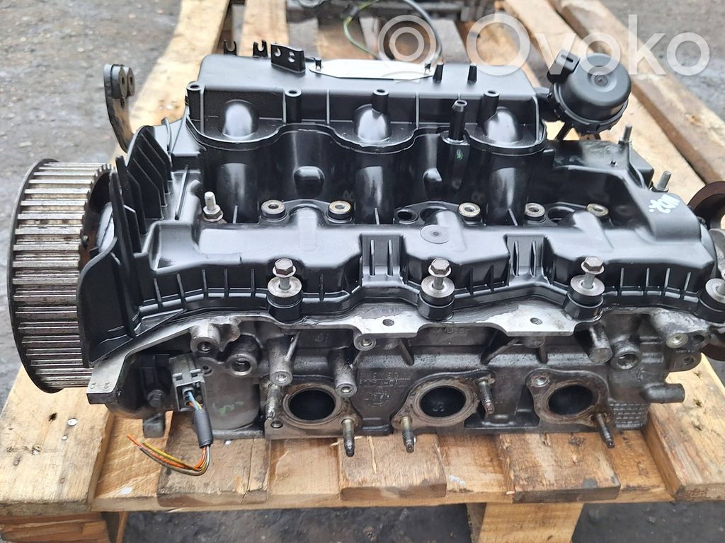 Engine head   6C064CA