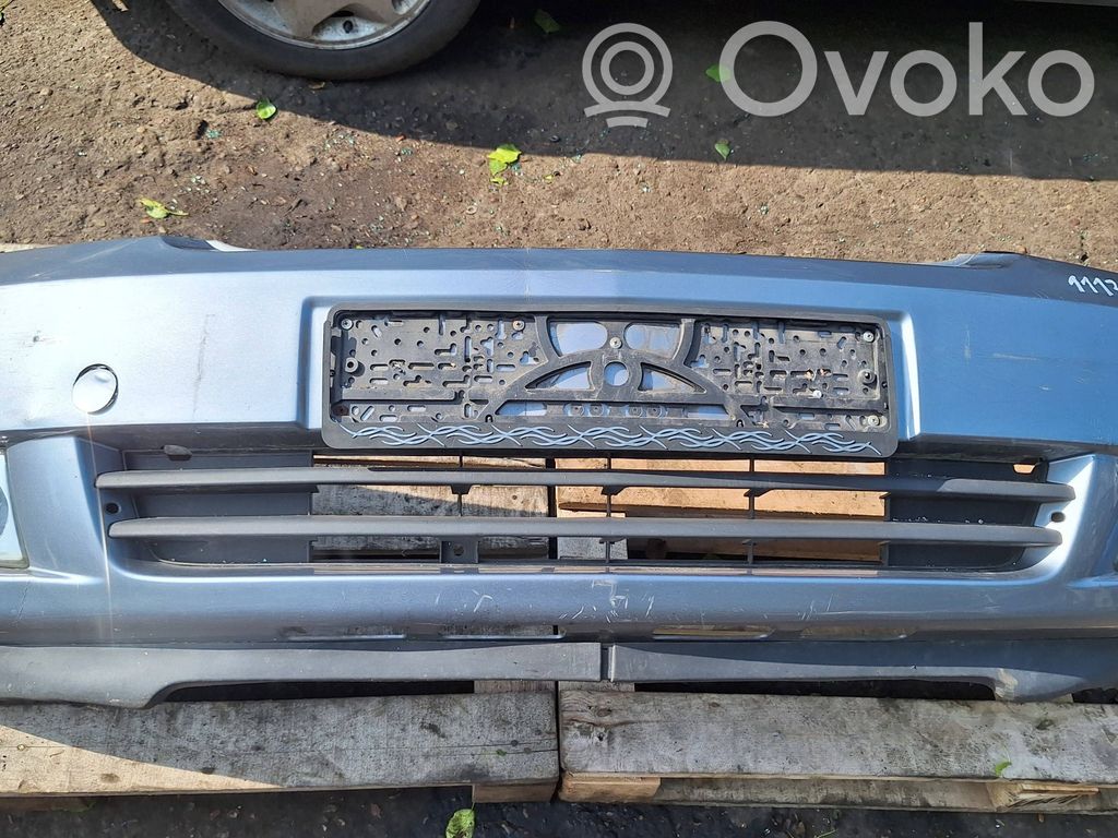 Opel Meriva A Parachoques delantero 