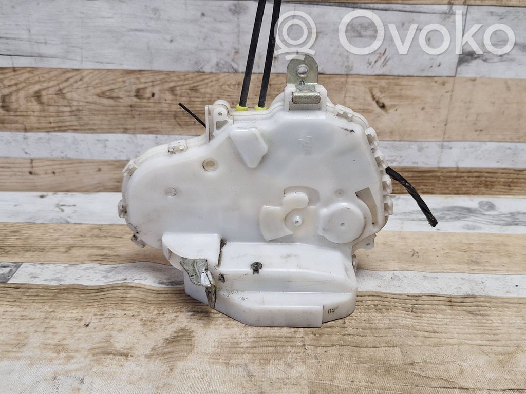 Honda Civic Takaoven lukko 