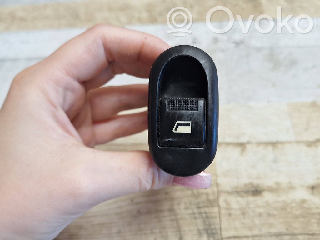 Citroen C2 Electric window control switch 