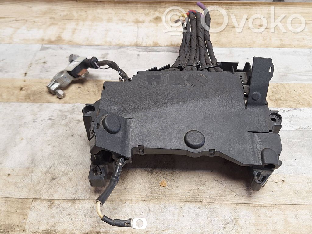 Volvo V40 Plusa vadu savienošanas mezgls 