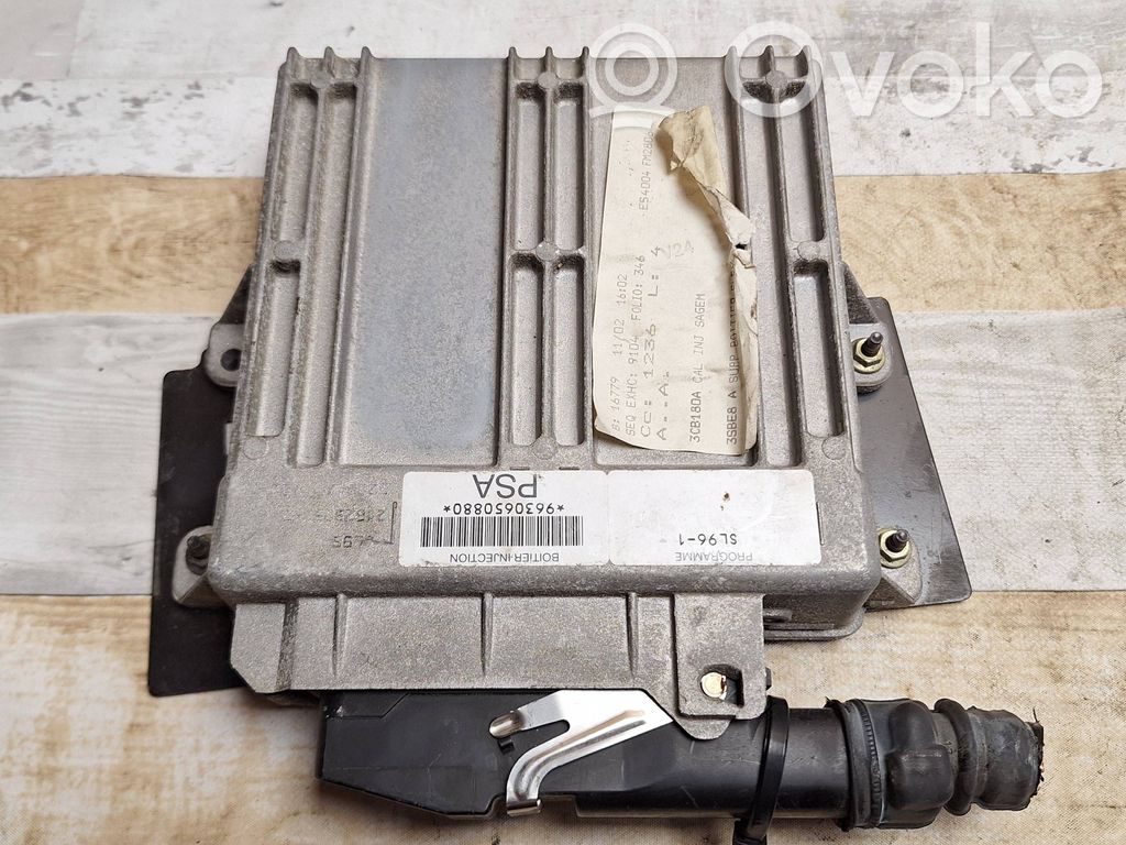 Peugeot 406 Engine control unit/module 