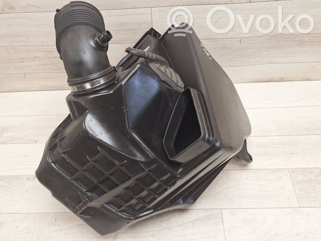 BMW 1 E81 E87 Air filter box 