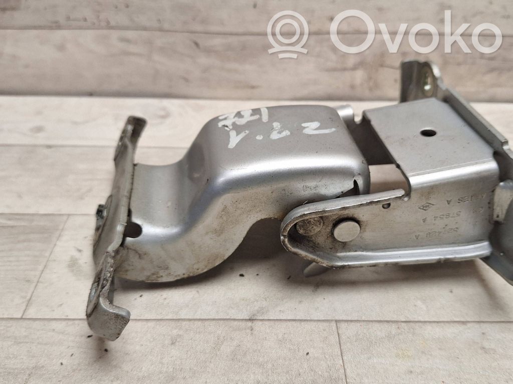 Opel Vivaro Loading door upper hinge 