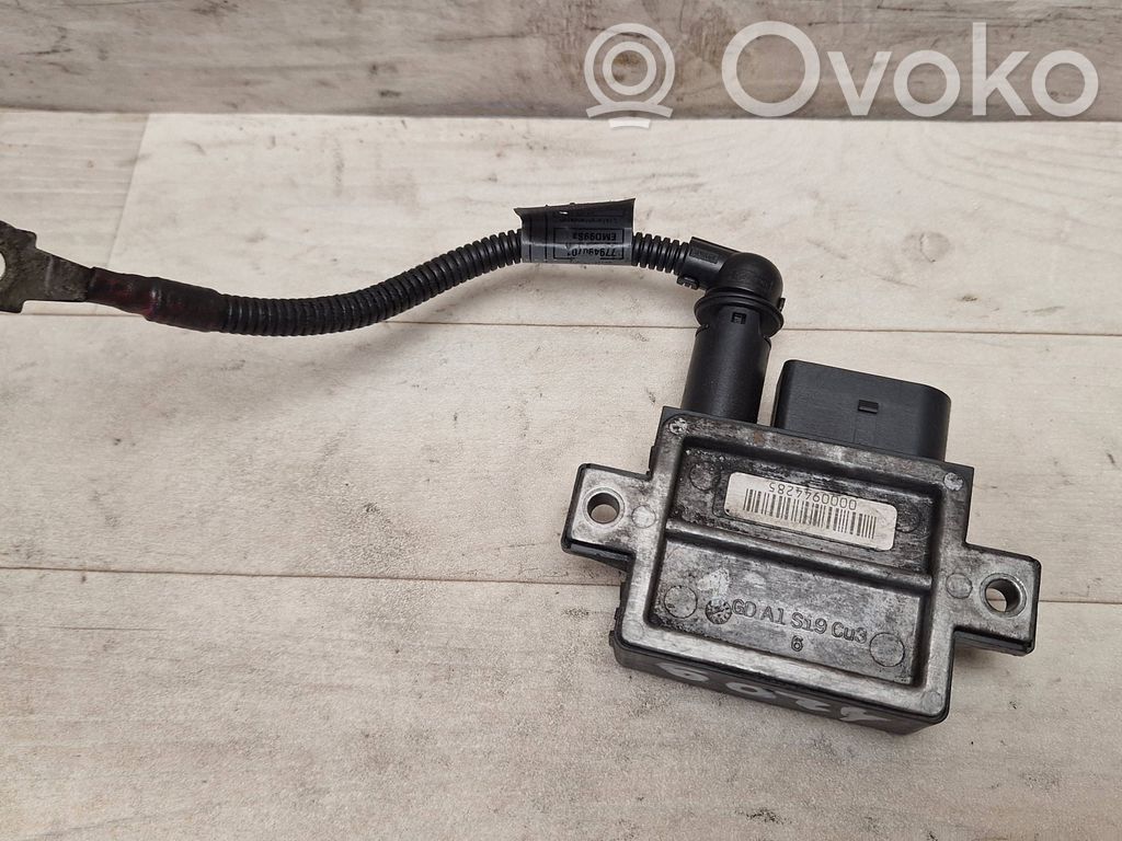 BMW 1 E81 E87 Glow plug pre-heat relay 