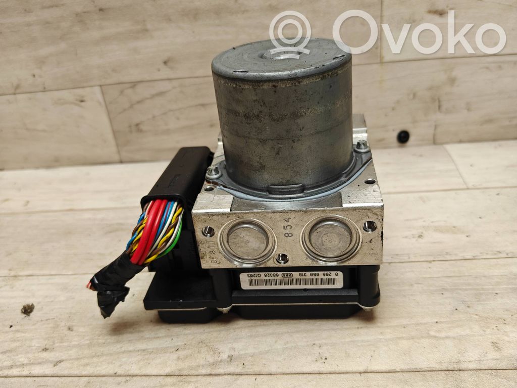 BMW X3 E83 ABS Pump 