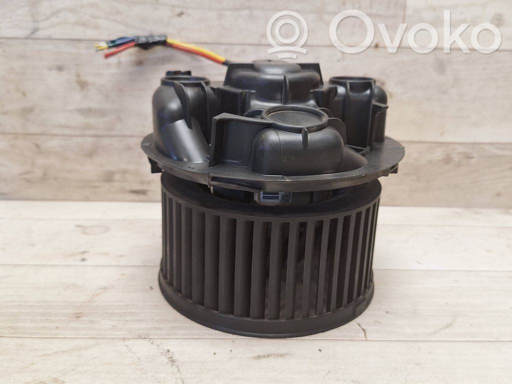 Nissan Note (E11) Mazā radiatora ventilators 