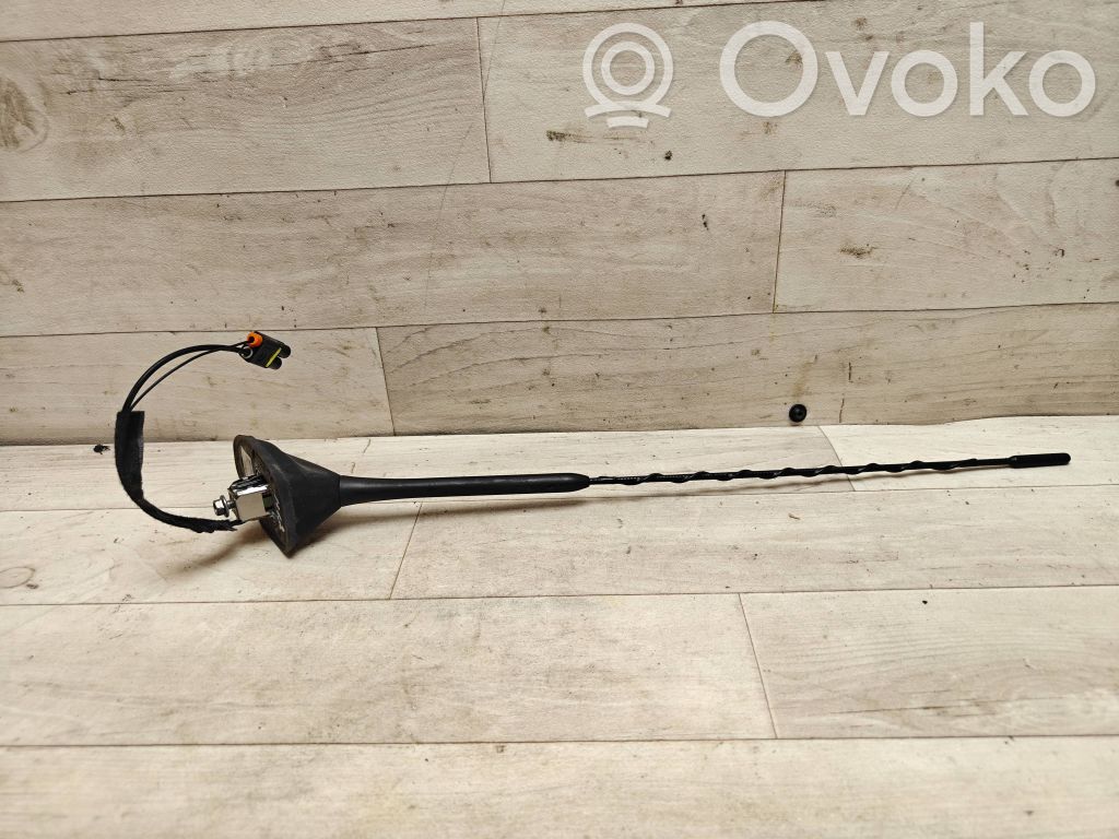 Ford C-MAX II Antena aérea GPS 
