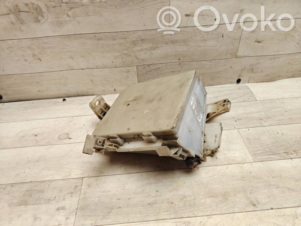 Nissan Note (E11) Fuse module 