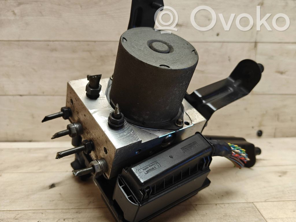 BMW 5 E60 E61 ABS Pump 