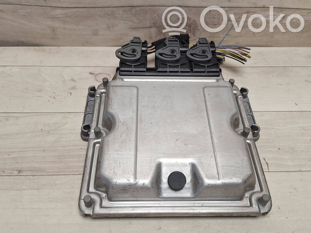 Peugeot 807 Engine control unit/module 