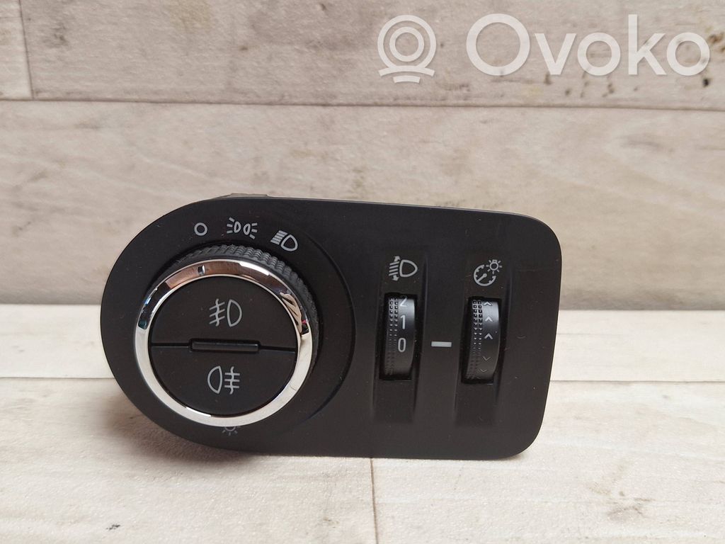 Opel Corsa D Light switch 
