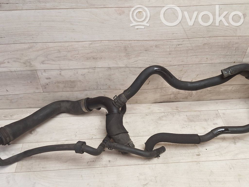 Volkswagen PASSAT B6 Conductă/furtun lichid de răcire motor 
