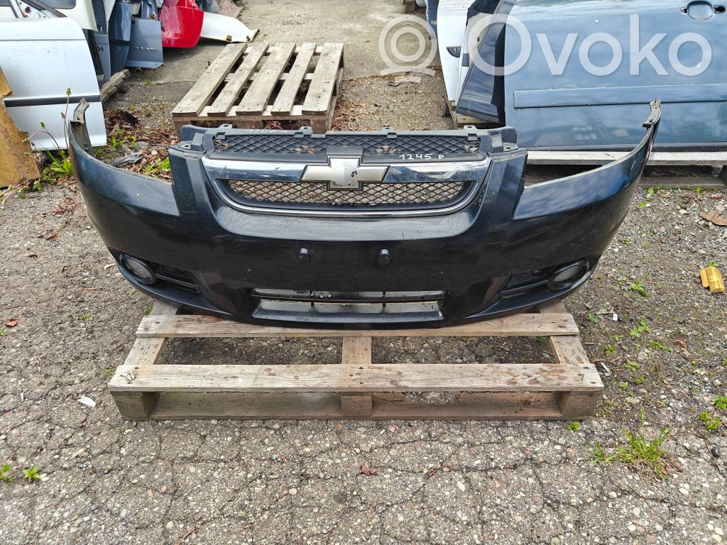Chevrolet Aveo Parachoques delantero 