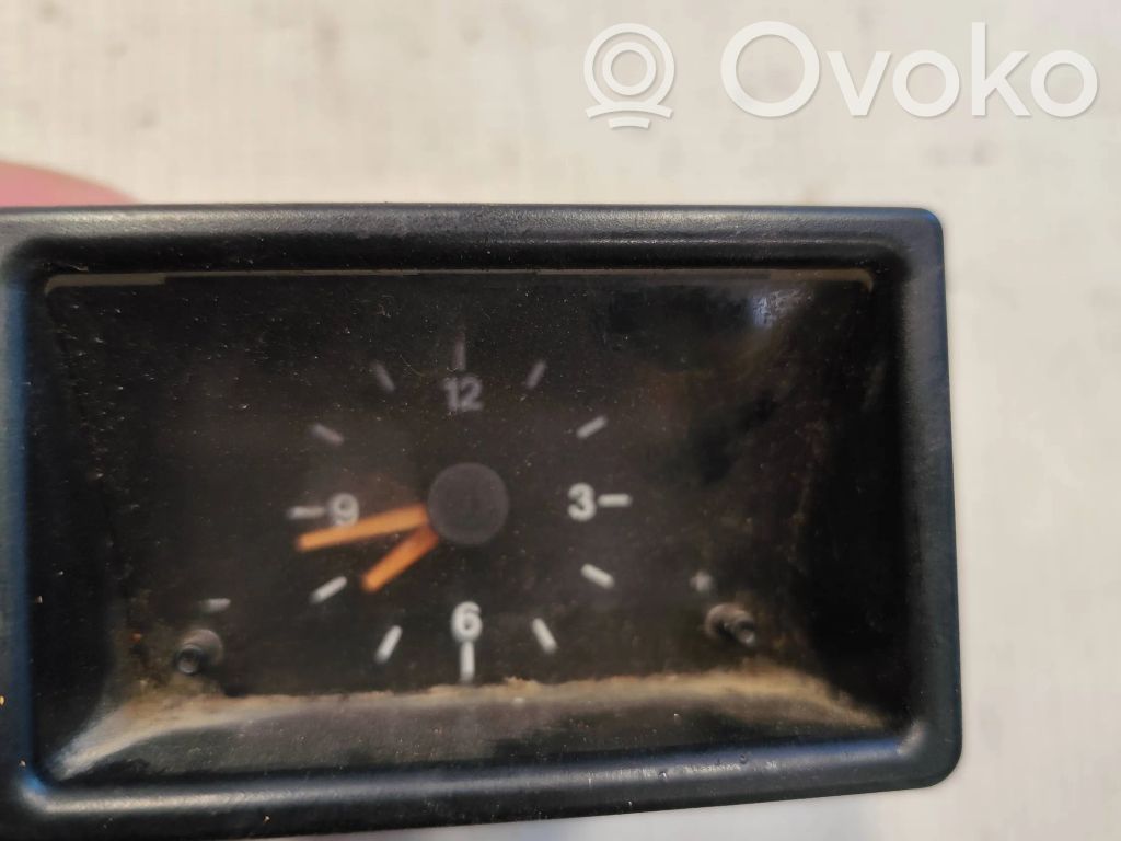 Volvo 460 Clock 