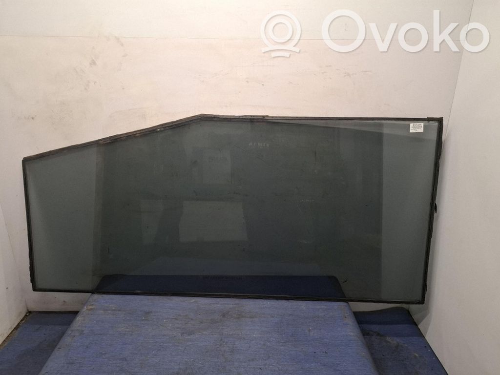 Vidrio lateral trasero