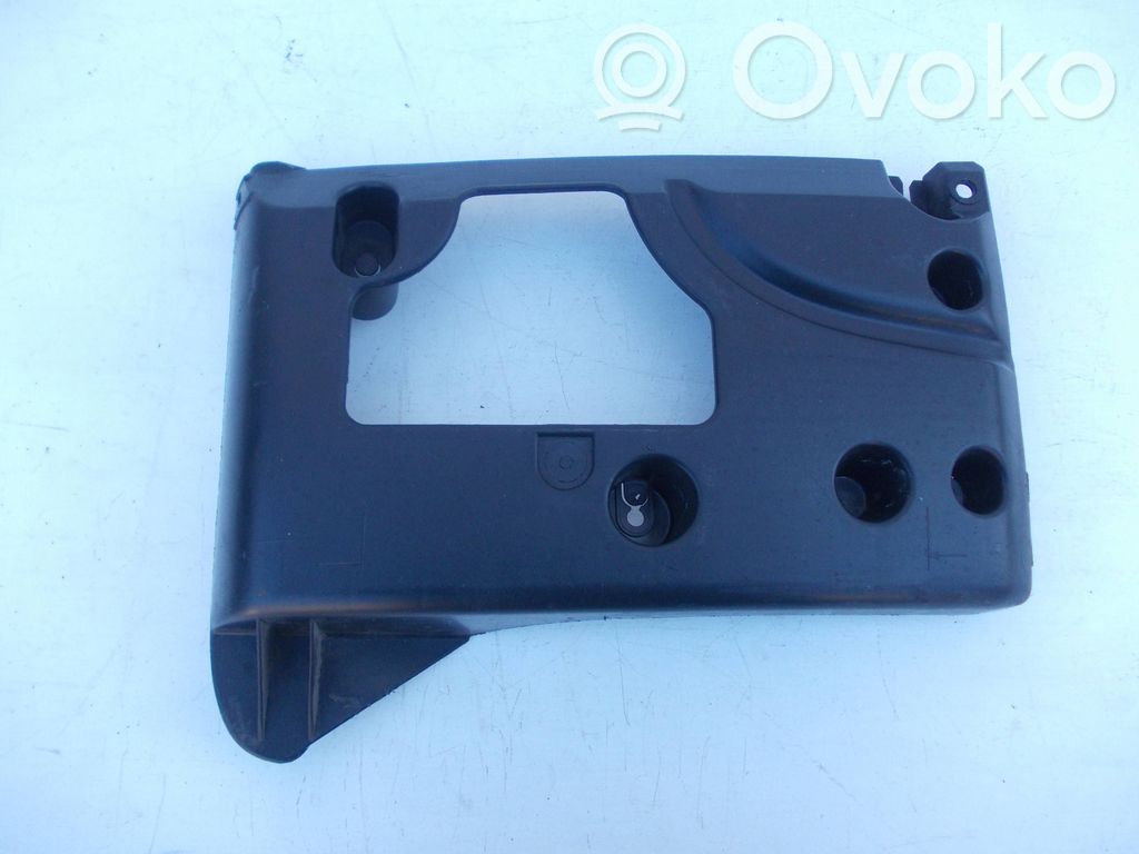 Rear bumper mounting bracket   2004093C,852230001R