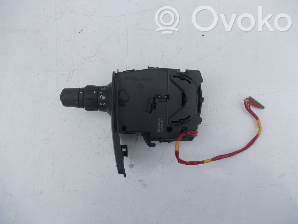 Renault Clio III Light switch 