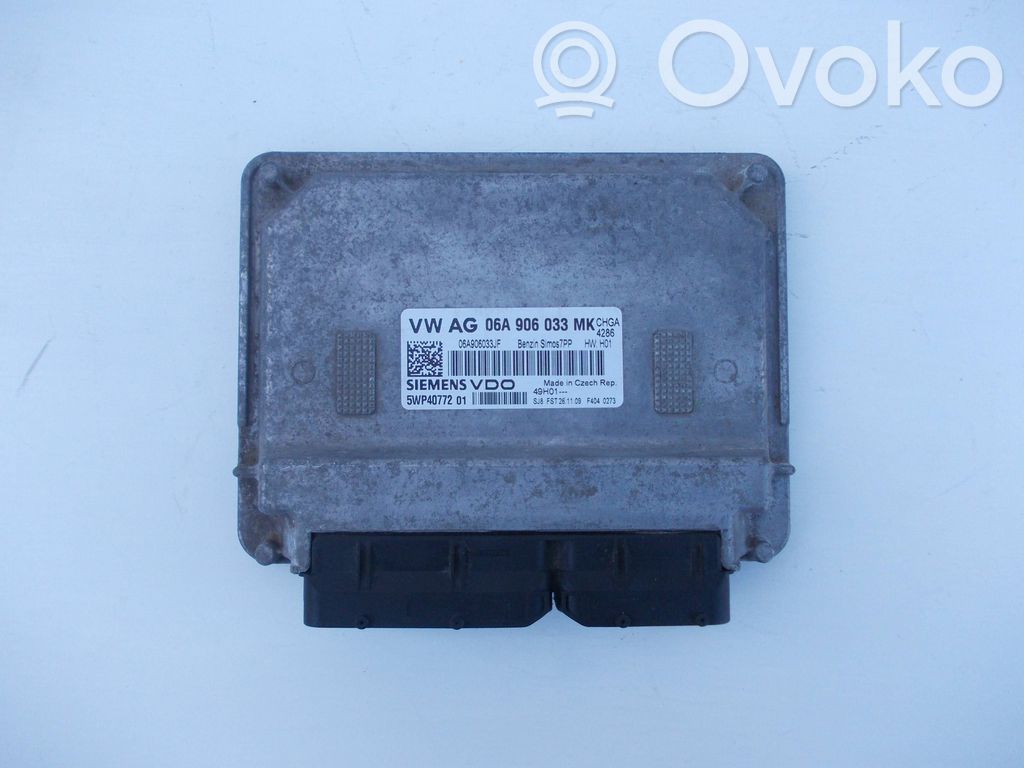 Volkswagen Golf VI Engine control unit/module 