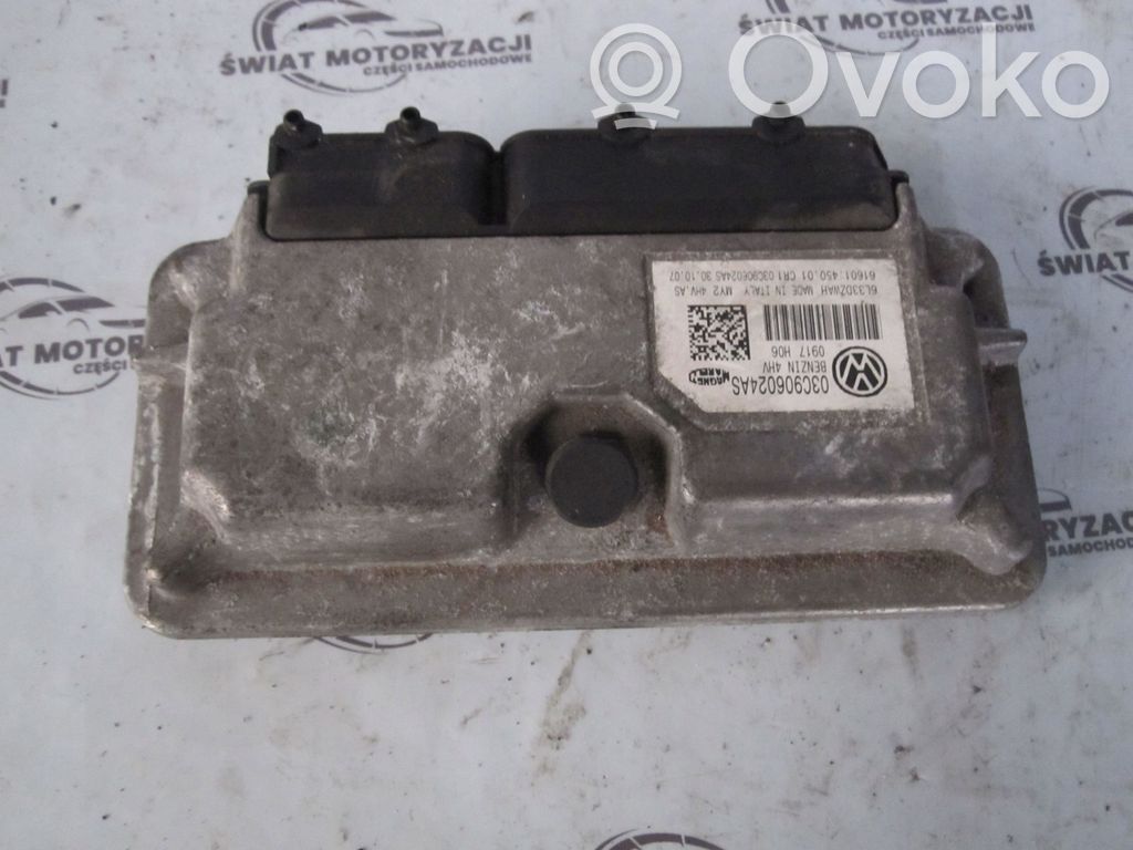 Volkswagen Golf V Engine control unit/module 