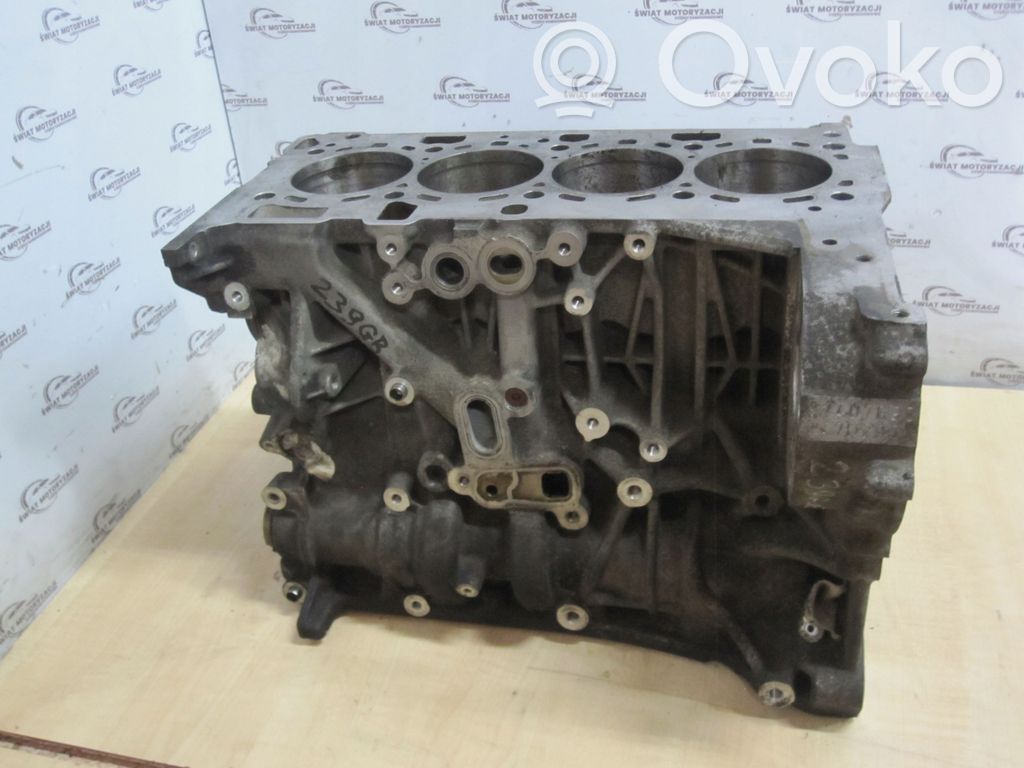 BMW 1 E81 E87 Engine block 