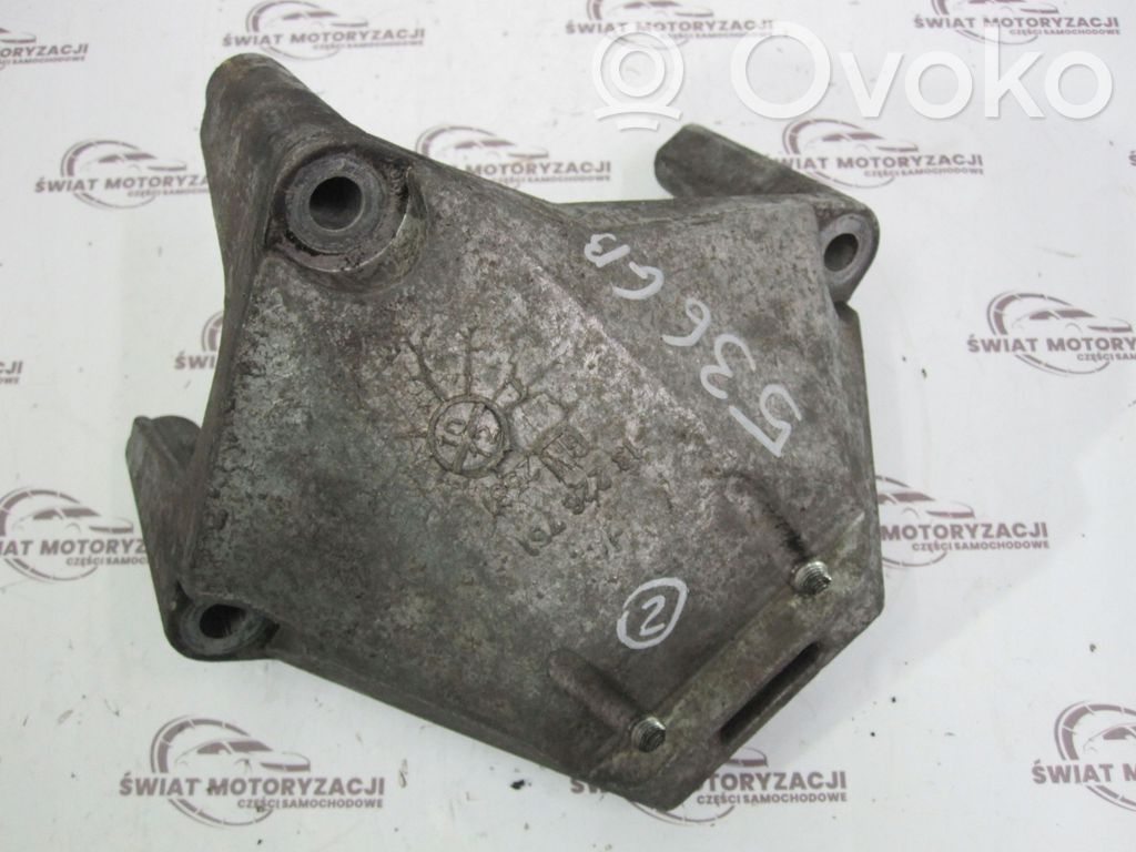 Opel Meriva A Engine mount bracket 