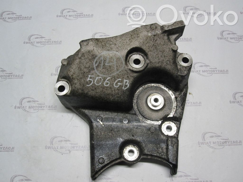 Opel Insignia A Engine mounting bracket 