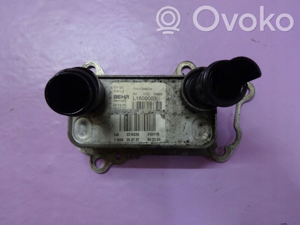 BMW 1 E81 E87 Supporto di montaggio del filtro dell’olio 