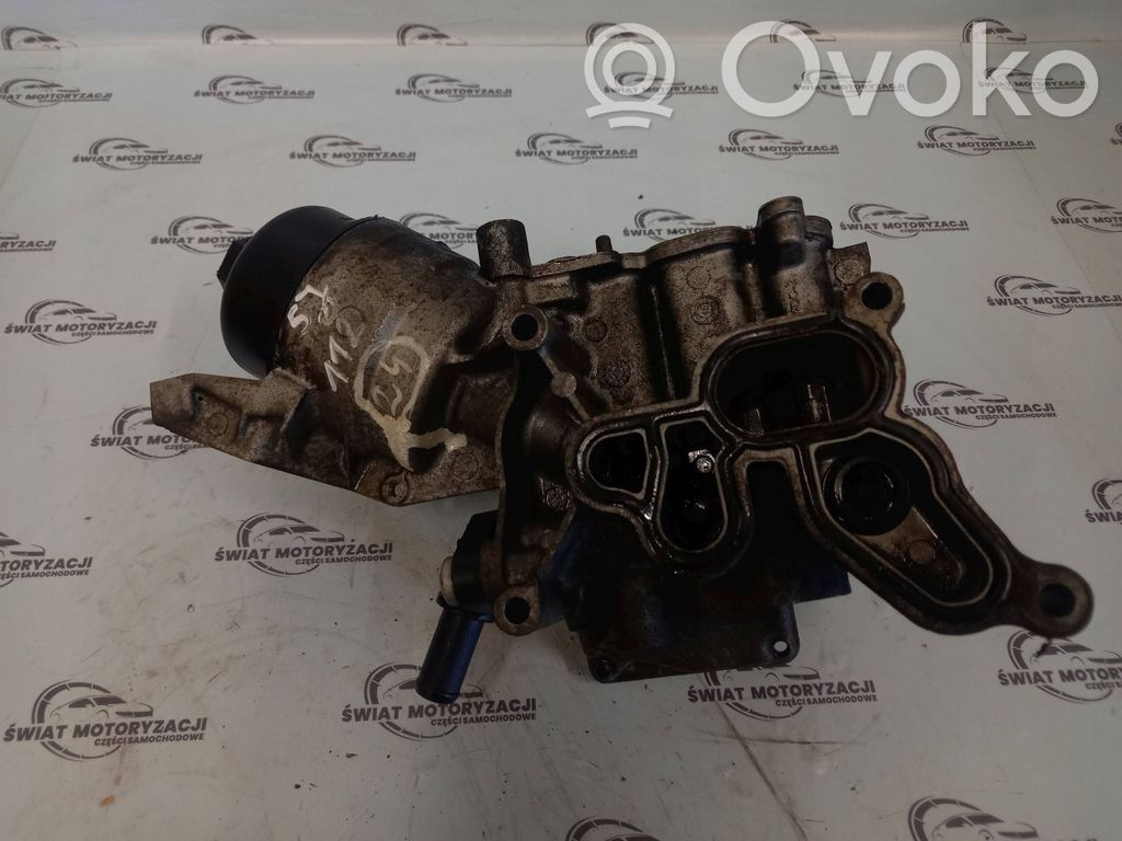 Opel Combo D Oil filter mounting bracket 