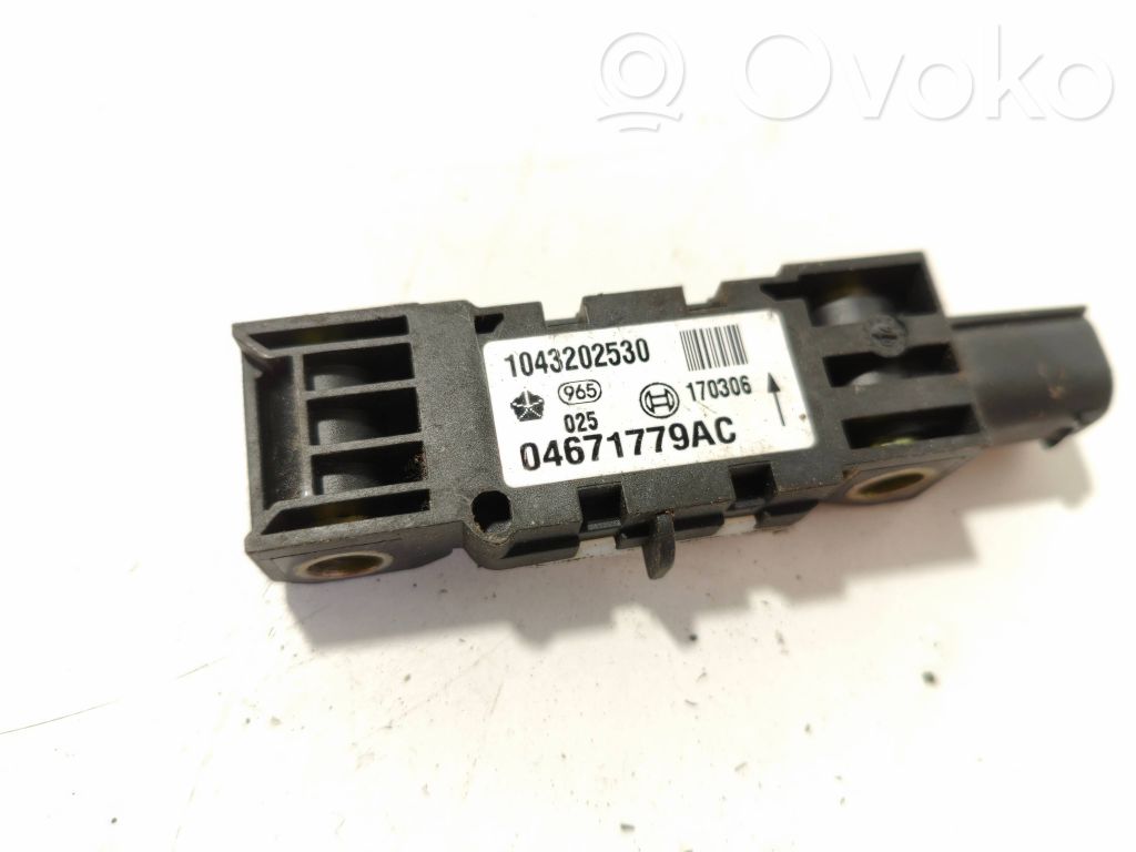 Czujnik uderzenia Airbag   04671779AC,1043202530,171106