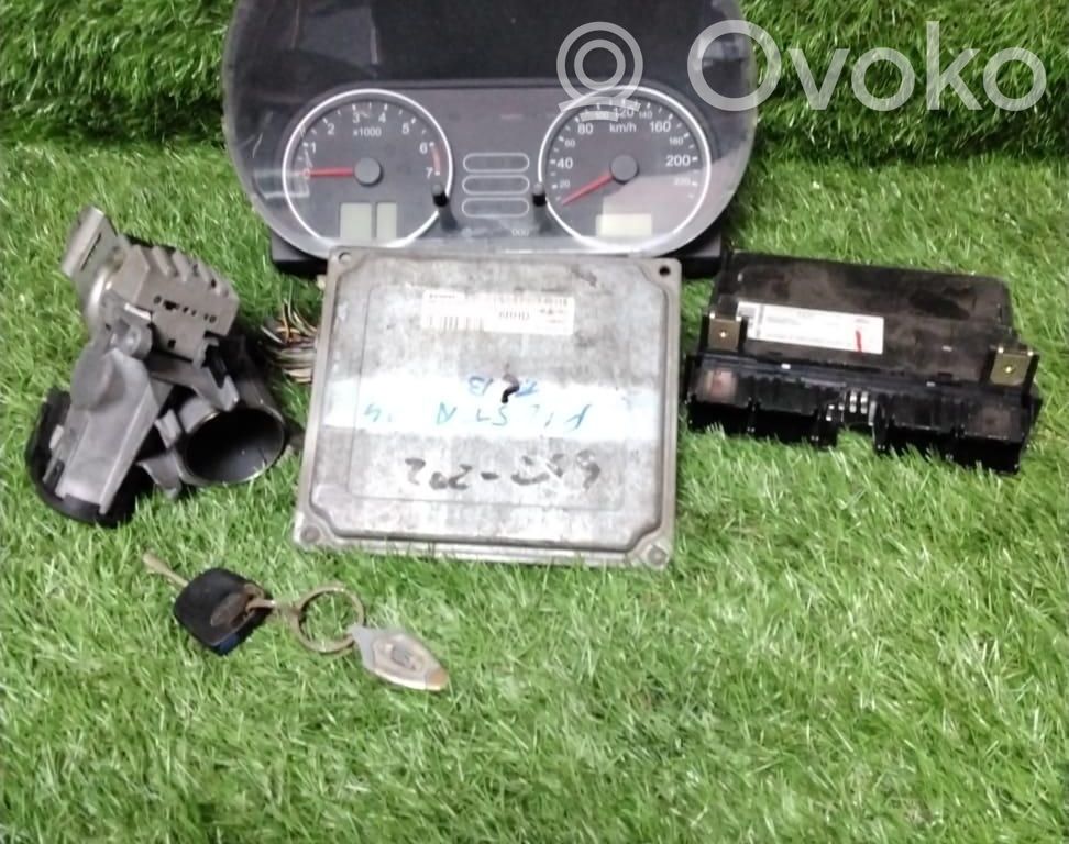Ford Fiesta Kit cu ECU motor și set închidere uși 